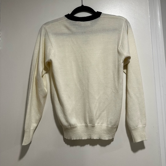 Women’s Small Cream Pullover Sweater w/ Black Bows & Jeweled Appliqué. - Picture 2 of 10